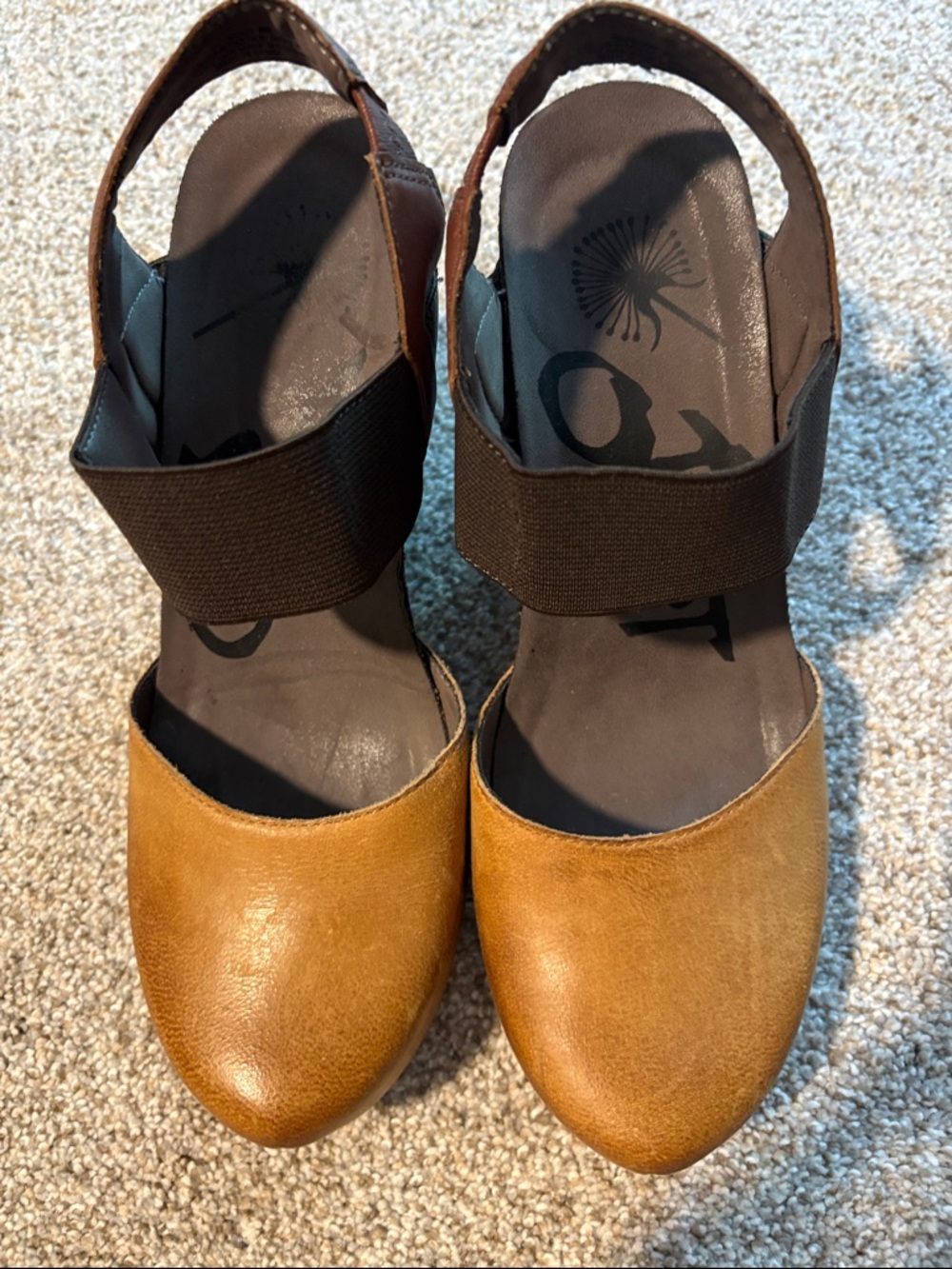 Women’s Tan Leather Slingback Flats with Elastic Strap